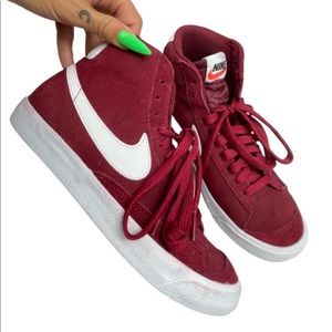 Nike Blazer Mid '77 Suede Sneaker 5.5 youth burgundy